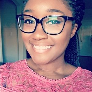 Meet your Posher, Moyo